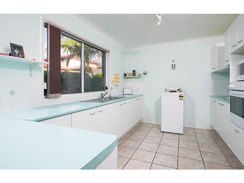 16 Walnut Court, Birkdale QLD 4159