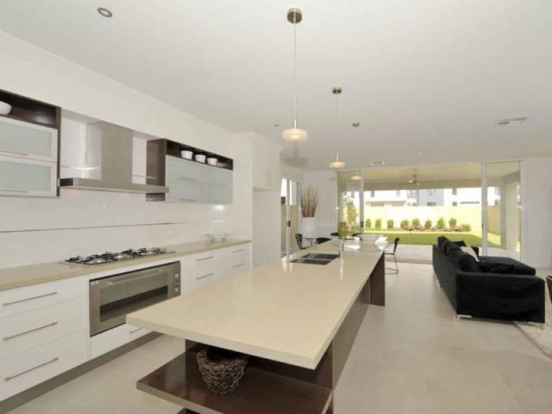 4 School Street, Hendra QLD 4011