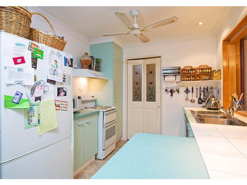 16 Babamande Street, Redland Bay QLD 4165