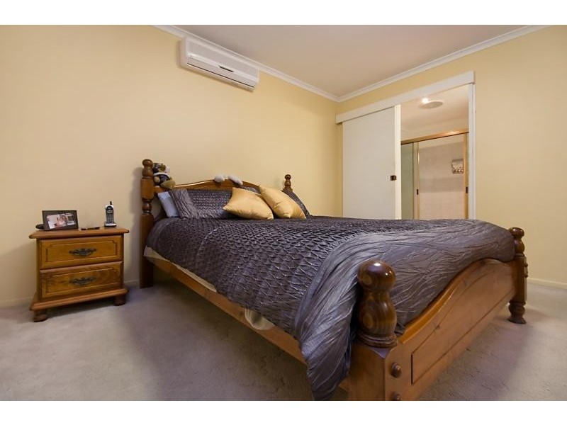 24 Lyndon Road, Capalaba QLD 4157