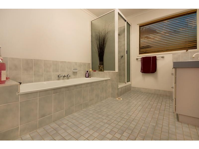 24 Lyndon Road, Capalaba QLD 4157