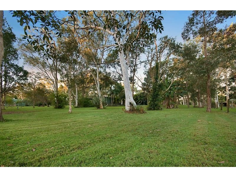 24 Lyndon Road, Capalaba QLD 4157