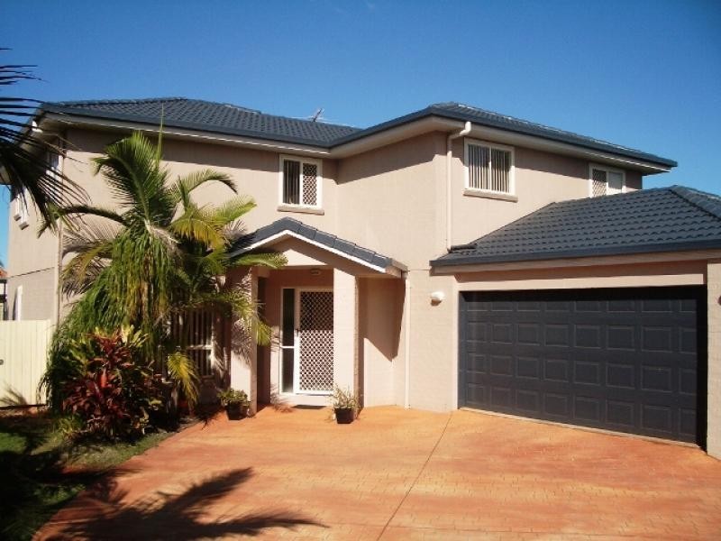 11 Brampton Cl, Redland Bay QLD 4165