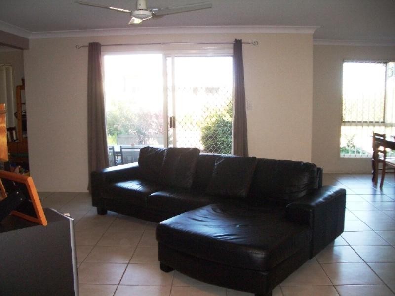 11 Brampton Cl, Redland Bay QLD 4165