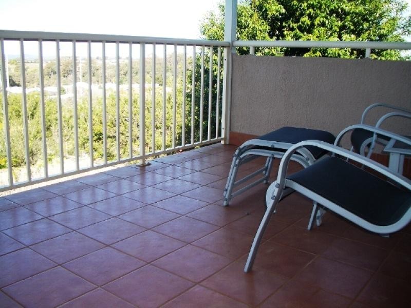 11 Brampton Cl, Redland Bay QLD 4165