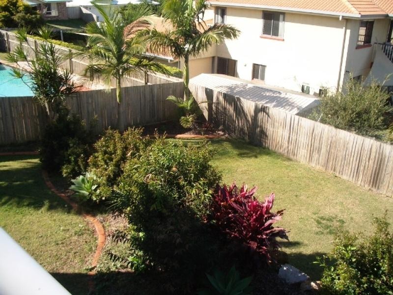 11 Brampton Cl, Redland Bay QLD 4165