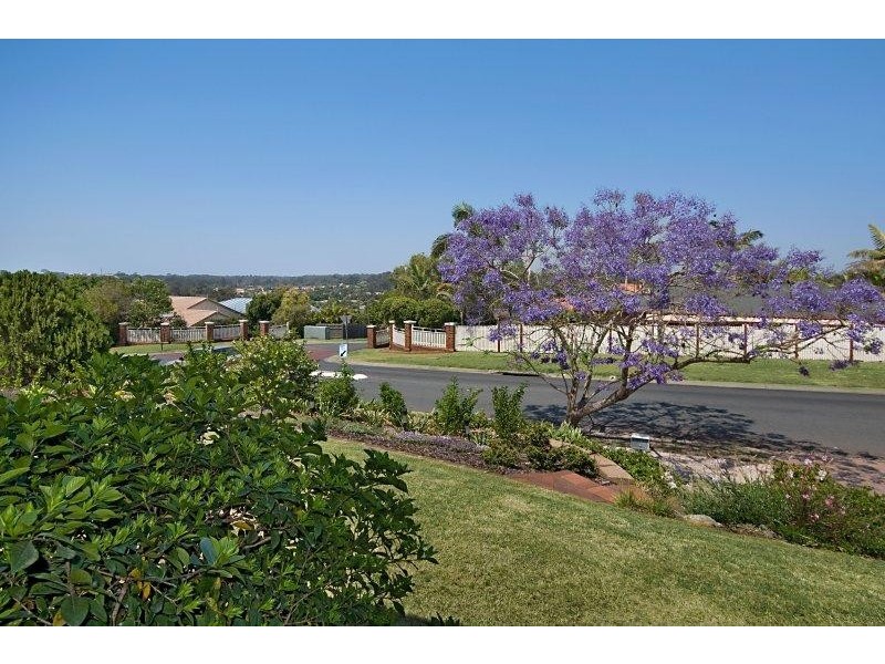 10 Montgomery Drive, Wellington Point QLD 4160