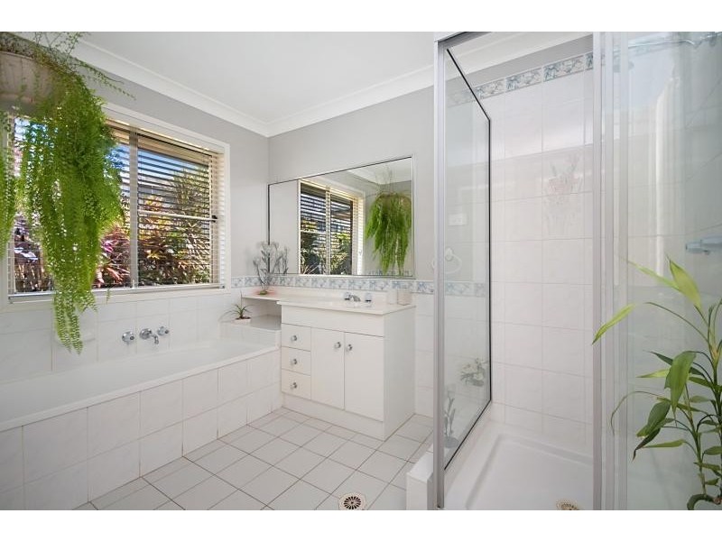 10 Montgomery Drive, Wellington Point QLD 4160