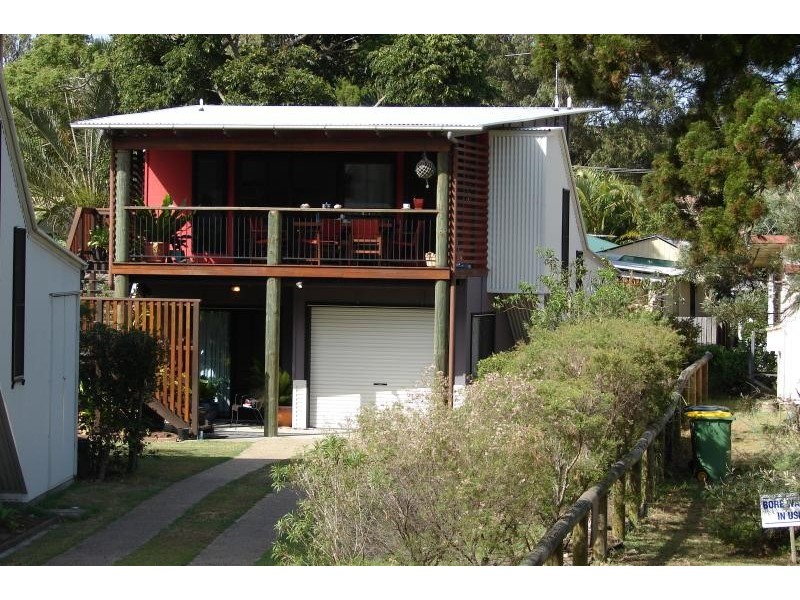 1&2/20 Birch Street, Amity Point QLD 4183