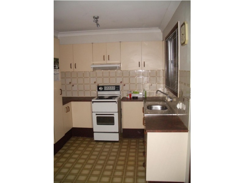 20 Crown Rd, Alexandra Hills QLD 4161