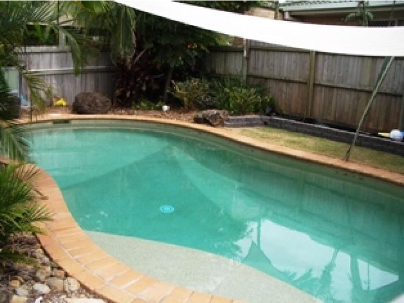 2 Zambelli Street, Victoria Point QLD 4165