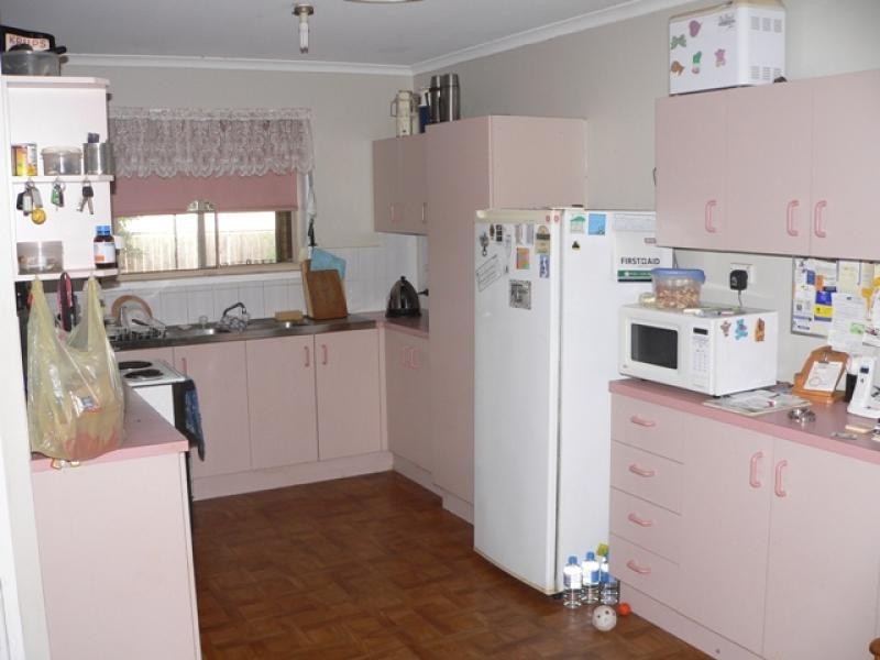 2 Zambelli Street, Victoria Point QLD 4165