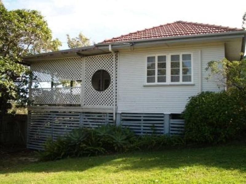 51 Hockings Street, Holland Park QLD 4121