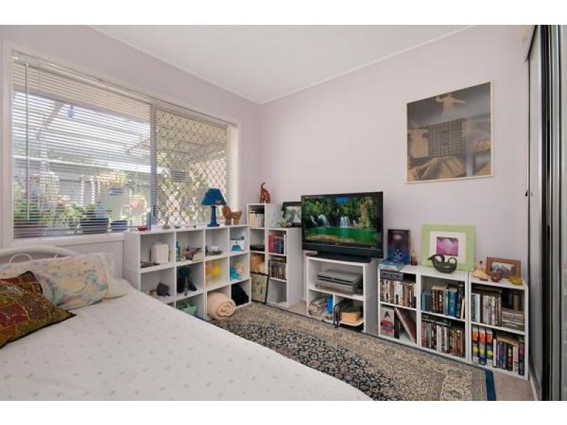 16 Wunulla Street, Thorneside QLD 4158