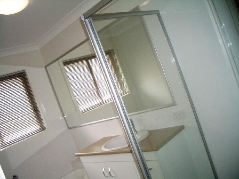 5 Magnetic Place, Redland Bay QLD 4165