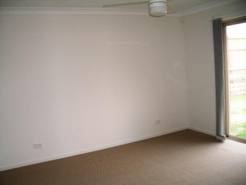 5 Magnetic Place, Redland Bay QLD 4165