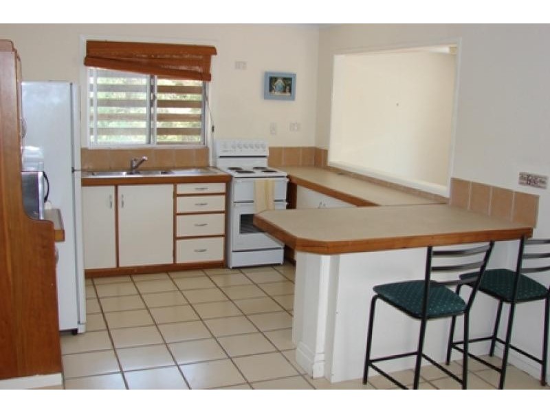 2 Millers Lane, Amity Point QLD 4183