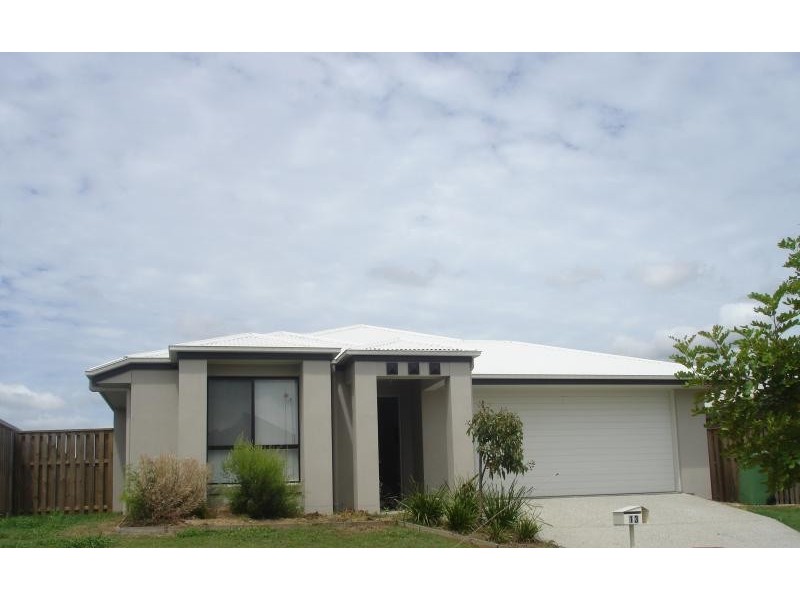 13 Darylreinhardt St, Redbank Plains QLD 4301