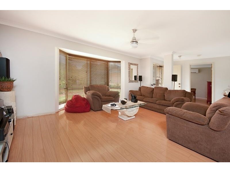 21 Neville Cl, Redland Bay QLD 4165