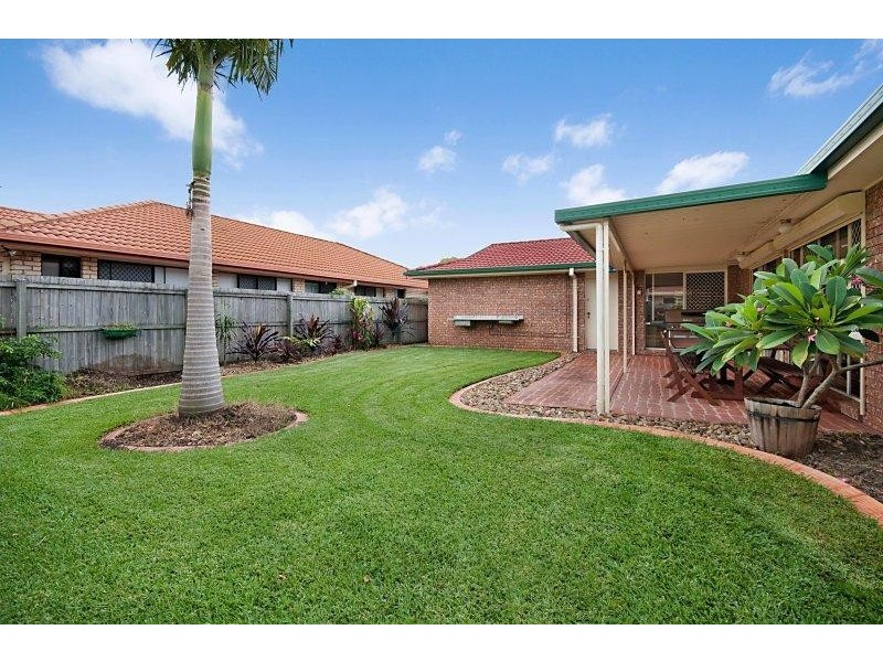 21 Neville Cl, Redland Bay QLD 4165