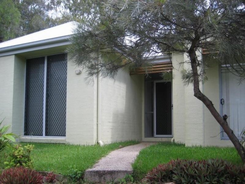 1 Cyan Place, Redland Bay QLD 4165