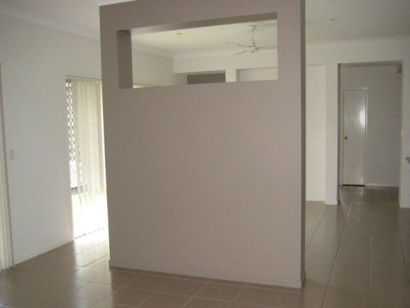 1 Cyan Place, Redland Bay QLD 4165