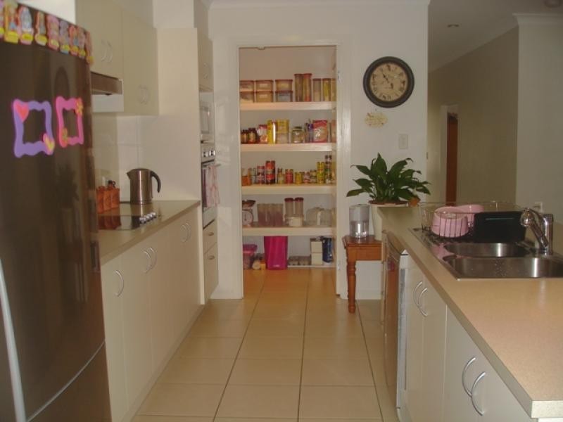 8 Shearwater Street, Cleveland QLD 4163