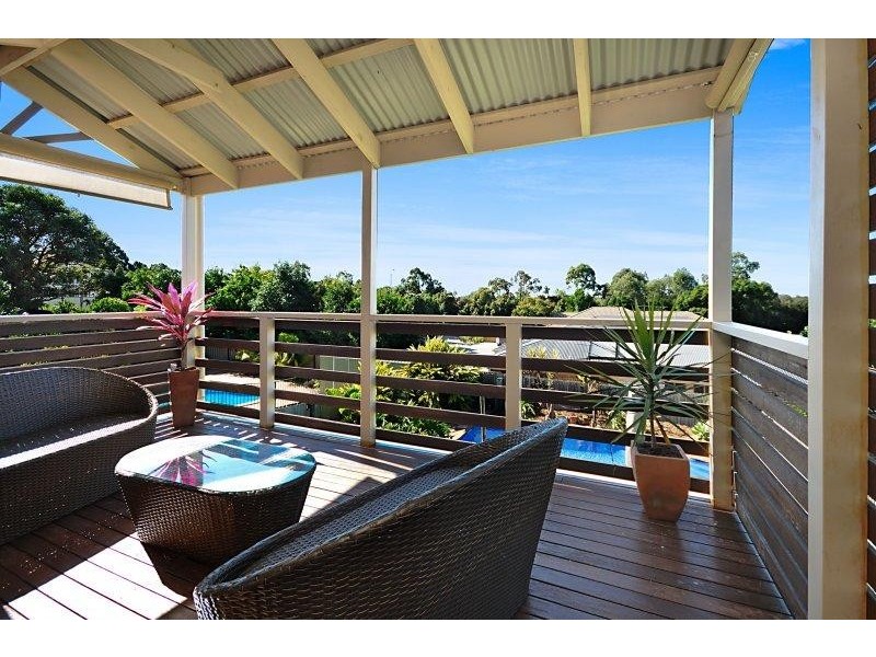 18 Sylvania Street, Wellington Point QLD 4160