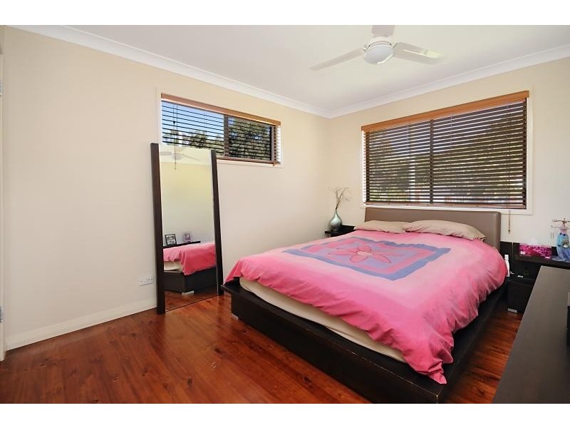 18 Sylvania Street, Wellington Point QLD 4160