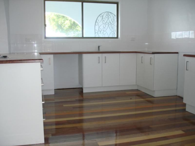 235 Shore Street, Cleveland QLD 4163