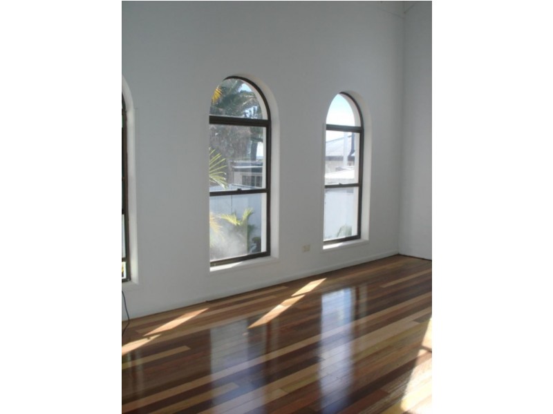 235 Shore Street, Cleveland QLD 4163