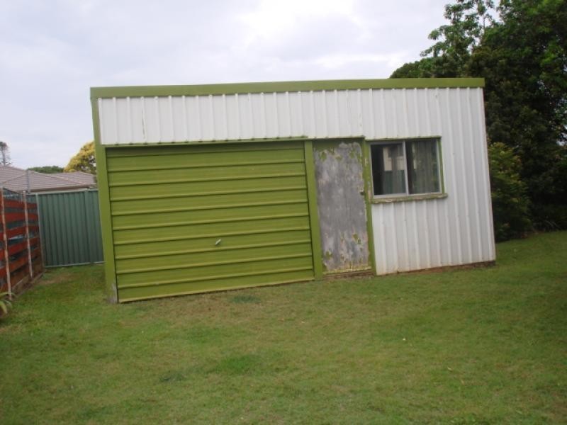 69 Thorne Rd, Birkdale QLD 4159