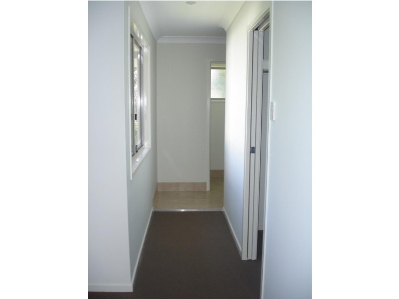 37 Little Shore Street, Cleveland QLD 4163