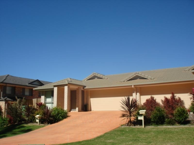 2/241 Queen Street, Cleveland QLD 4163