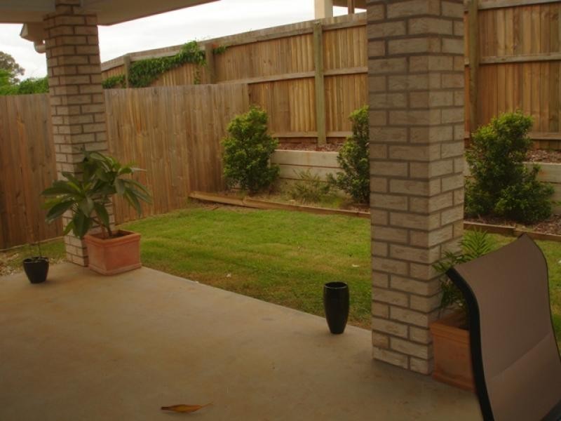 2/241 Queen Street, Cleveland QLD 4163