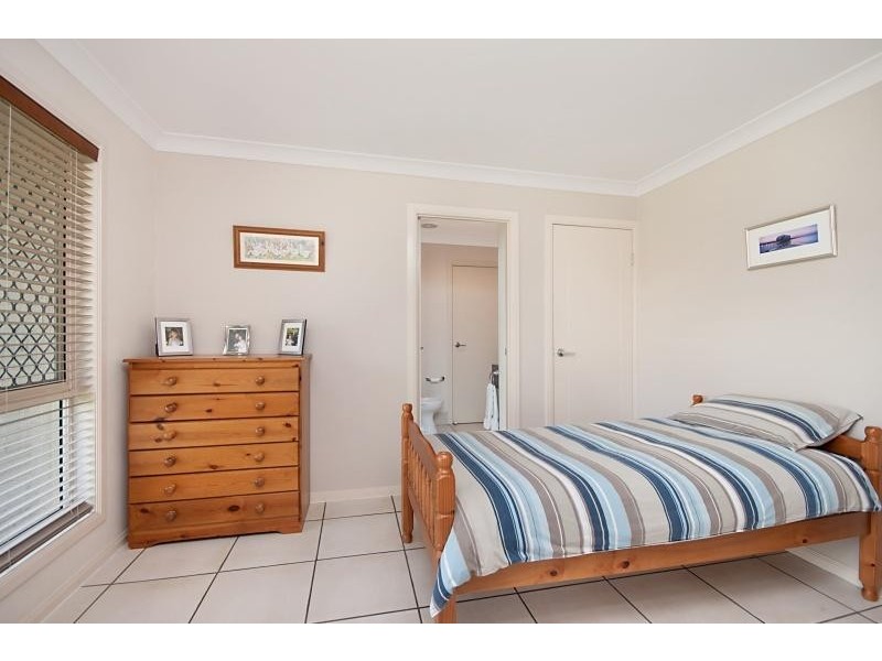 14 Kerder Street, Thornlands QLD 4164