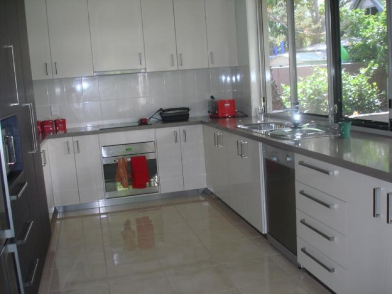 37 Little Shore Street, Cleveland QLD 4163