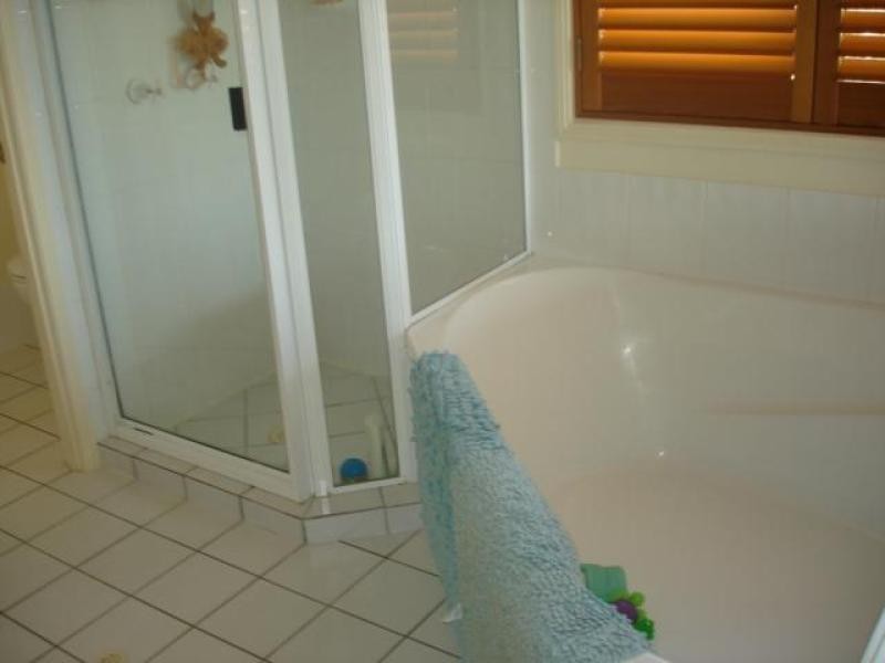 9 Pleasant Court, Cleveland QLD 4163