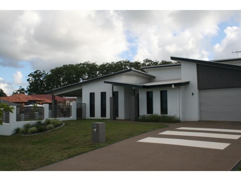 24 Poynter Street, Redland Bay QLD 4165