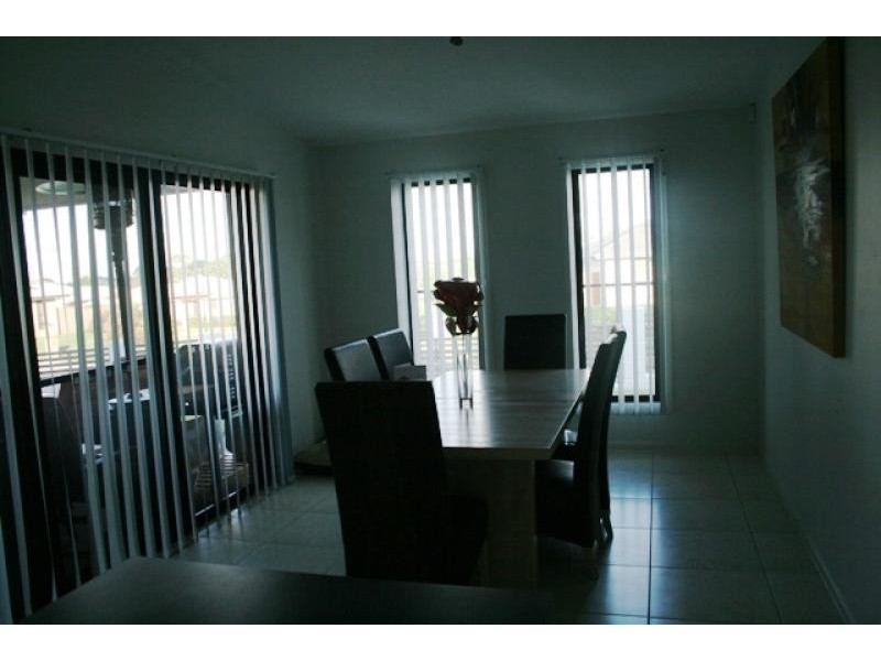 24 Poynter Street, Redland Bay QLD 4165