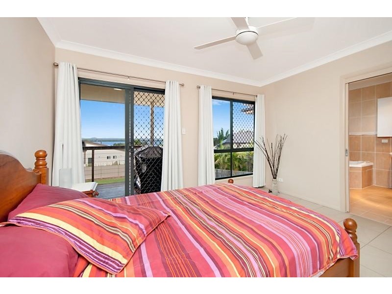 68 Penzance Drive, Redland Bay QLD 4165