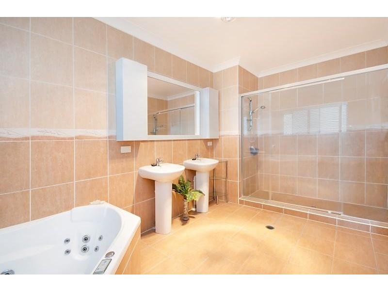68 Penzance Drive, Redland Bay QLD 4165
