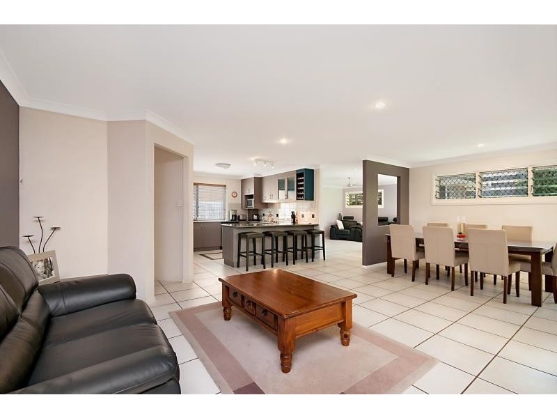 14 Kerder Street, Thornlands QLD 4164