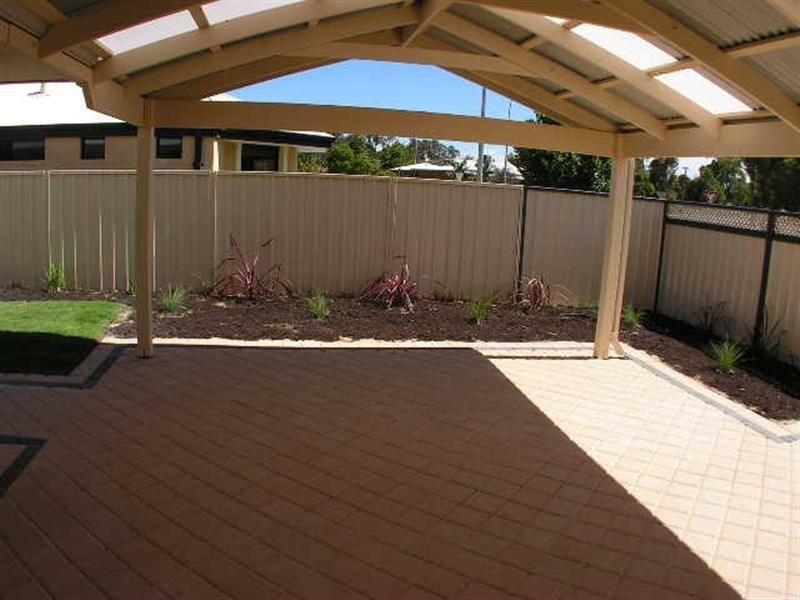 23 Morey Crescent, Bayswater WA 6053