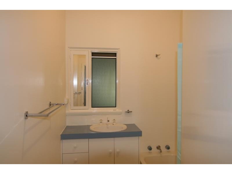 102 Crowther Street, Bayswater WA 6053