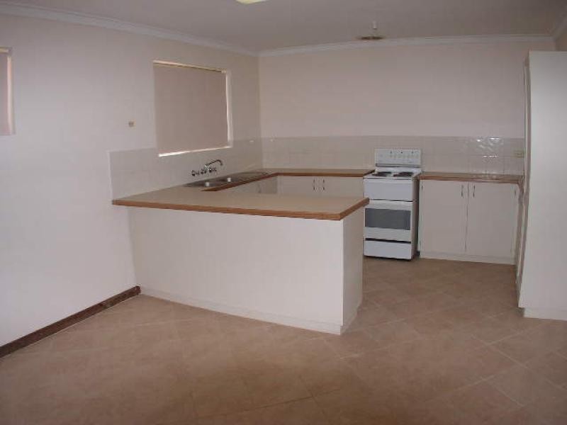 82 King William Street, Bayswater WA 6053