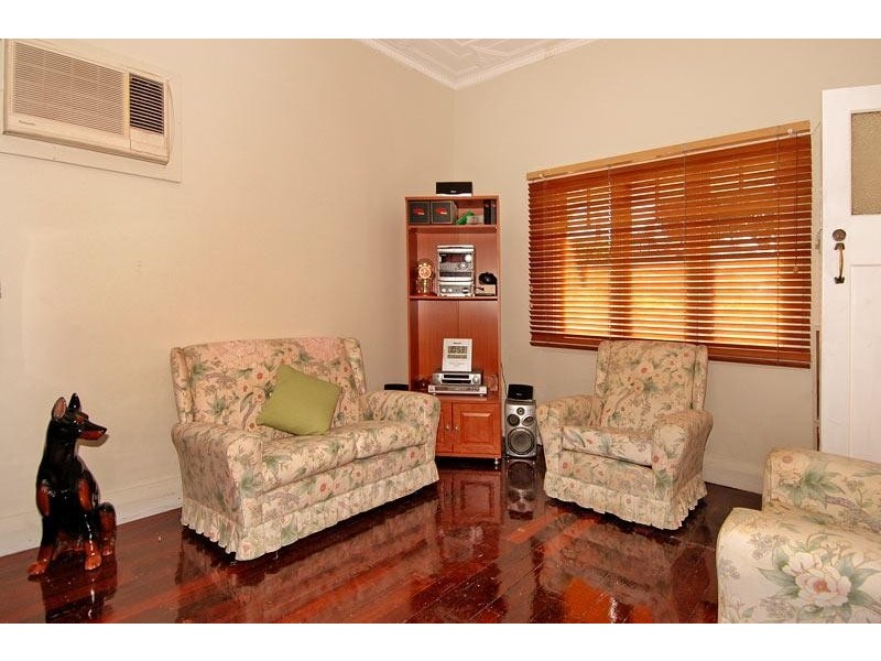 4 Traylen Road, Bayswater WA 6053