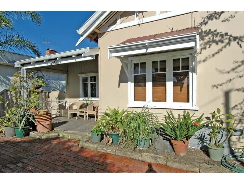 4 Traylen Road, Bayswater WA 6053