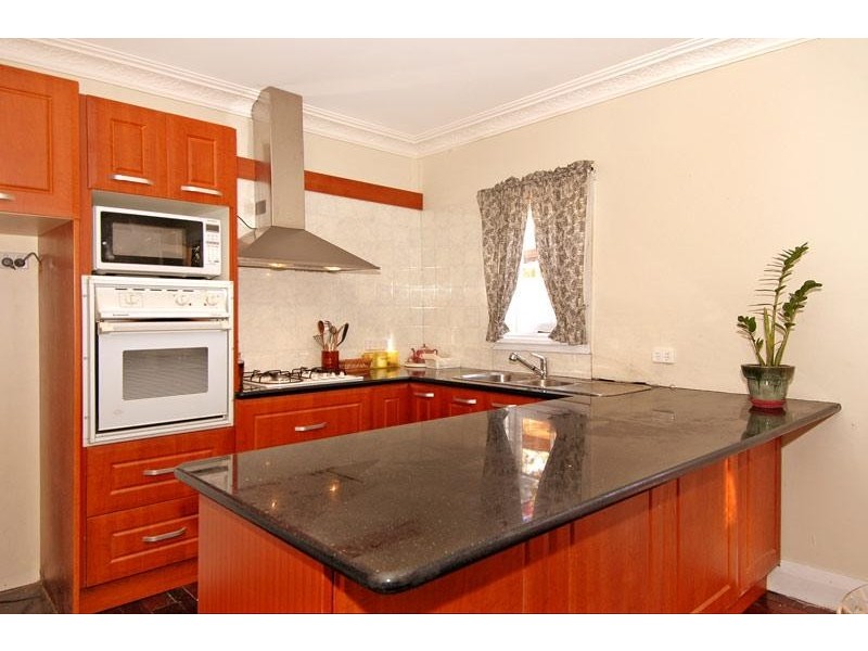 4 Traylen Road, Bayswater WA 6053