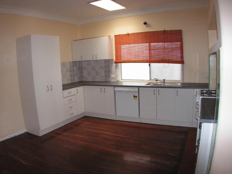 11 Kitchener Avenue, Bayswater WA 6053
